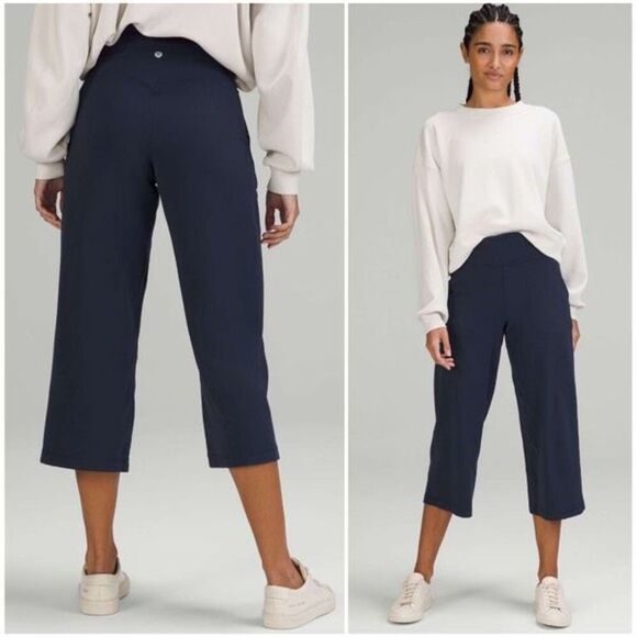 LULULEMON ATHLETICA Align Wide Leg Crop 23' in True Navy Size 4 - Picture 1 of 9